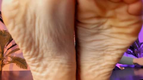 Snapshot of save_the_qween chatting on January 30, 2025, 1:21 pm save the qween online show from January 30, 2025, 1:21 pm