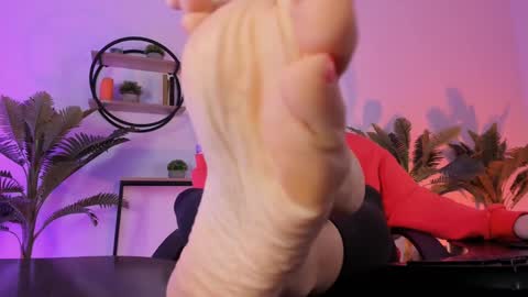 Snapshot of save_the_qween chatting on February 3, 2025, 10:14 am save the qween online show from February 3, 2025, 10:14 am