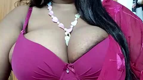 Snapshot of savita0969 chatting on October 11, 2025, 12:43 am Anjali online show from October 11, 2025, 12:43 am