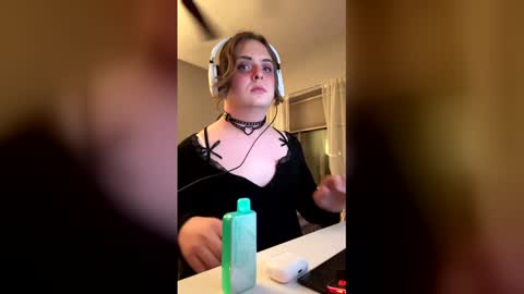 Snapshot of savvysav94 chatting on February 21, 2026, 10:49 am Savvy online show from February 21, 2026, 10:49 am