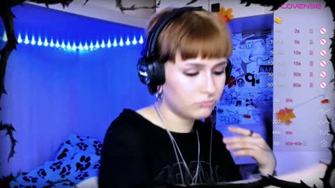 Snapshot of say_mary chatting on December 16, 2024, 2:15 am pronoun she. name Mary. age 21. online show from December 16, 2024, 2:15 am