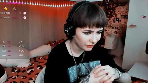 Snapshot of say_mary chatting on February 20, 2025, 10:27 am pronoun she. name Mary. age 21. online show from February 20, 2025, 10:27 am