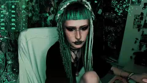 Snapshot of say_mary chatting on January 14, 2026, 10:47 pm pronoun she. name Mary. age 21. online show from January 14, 2026, 10:47 pm