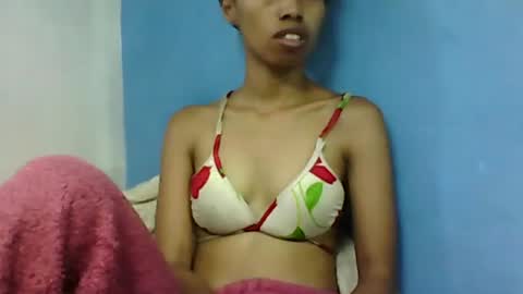 Snapshot of sayaah01 chatting on March 19, 2026, 7:12 am sayaah01 online show from March 19, 2026, 7:12 am