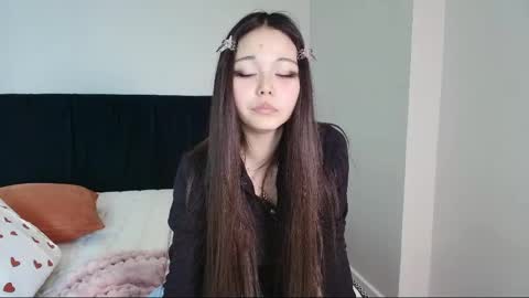 Saya online show from May 10, 2026, 1:22 am