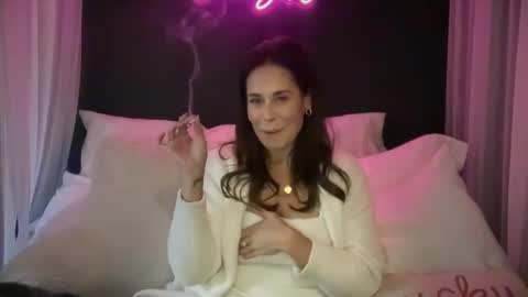 Good Girls Say Please...and Thank You online show from December 30, 2024, 10:01 pm