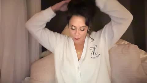 Good Girls Say Please...and Thank You online show from January 25, 2025, 6:55 am