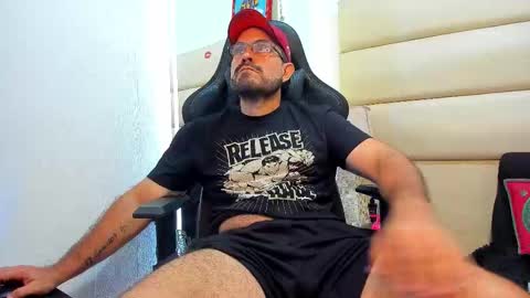 sebastian   muscleman  daddy   the better  latin  lover   online show from December 1, 2025, 3:50 pm