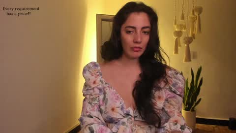 Venus online show from December 13, 2024, 2:38 pm