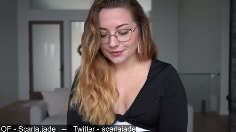 Snapshot of scarlajade chatting on December 19, 2024, 8:13 pm scarlajade online show from December 19, 2024, 8:13 pm