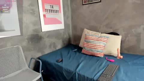 scarlet online show from July 18, 2026, 3:44 am