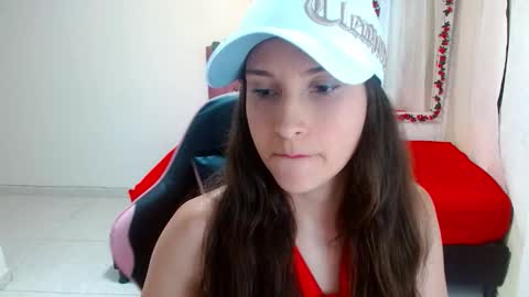 Snapshot of scarlet771776 chatting on December 4, 2025, 5:43 pm scarlet771776 online show from December 4, 2025, 5:43 pm