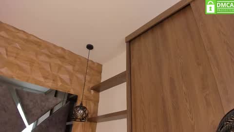 scarlet__jones_ online show from October 5, 2025, 8:07 pm