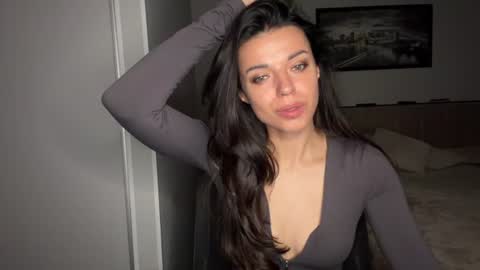 Sophie online show from June 18, 2026, 7:41 am