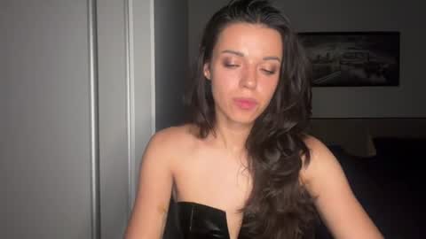 Sophie online show from July 2, 2026, 7:36 am