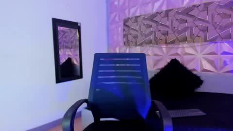 Snapshot of scarlet_fx chatting on October 6, 2025, 5:10 pm Scarlet online show from October 6, 2025, 5:10 pm