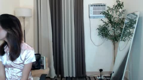 Snapshot of scarlet_kisses chatting on June 27, 2026, 2:44 pm Scarlet online show from June 27, 2026, 2:44 pm