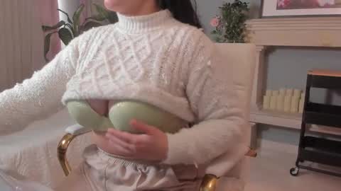  Celeste online show from November 24, 2025, 12:27 pm