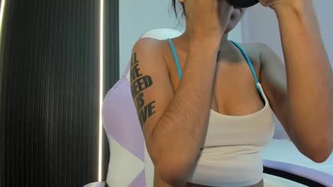 Snapshot of scarlet_vixen_ chatting on February 1, 2026, 12:48 pm scarlet_vixen_ online show from February 1, 2026, 12:48 pm