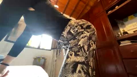 Snapshot of scarlet_whisper chatting on March 13, 2026, 8:37 pm scarlet whisper online show from March 13, 2026, 8:37 pm