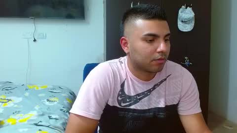 Snapshot of scarletandryan28 chatting on December 15, 2024, 1:24 am ScarletandRyan28 online show from December 15, 2024, 1:24 am