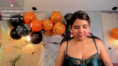 Snapshot of scarletbaker__ chatting on October 28, 2025, 12:25 am Scarlet online show from October 28, 2025, 12:25 am