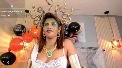 Snapshot of scarletbaker__ chatting on October 31, 2025, 11:06 pm Scarlet online show from October 31, 2025, 11:06 pm