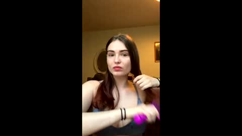 scarletbean online show from May 27, 2026, 2:25 pm