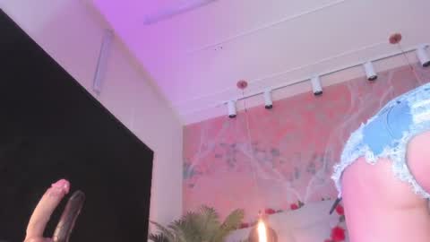 Scarlet Dayana online show from June 9, 2026, 12:06 pm