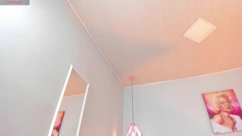 Snapshot of scarletgv chatting on February 13, 2025, 10:54 pm Scarlet online show from February 13, 2025, 10:54 pm