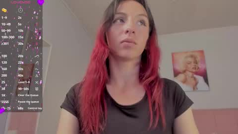 Snapshot of scarletgv chatting on March 7, 2025, 11:38 pm Scarlet online show from March 7, 2025, 11:38 pm