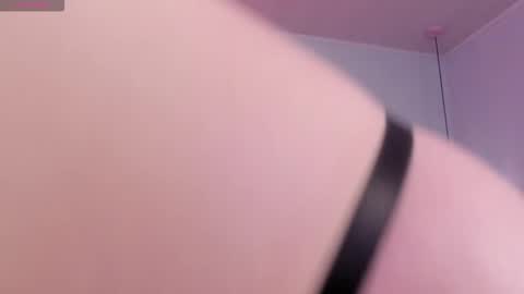 Snapshot of scarletgv chatting on October 31, 2025, 5:30 am Scarlet online show from October 31, 2025, 5:30 am