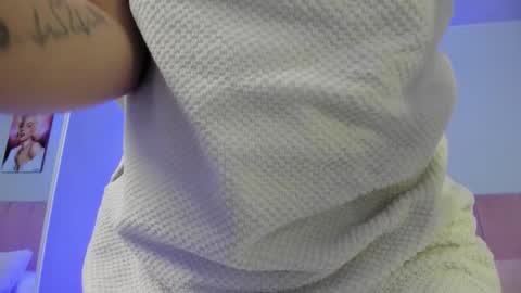 Snapshot of scarletgv chatting on December 2, 2025, 4:51 am Scarlet online show from December 2, 2025, 4:51 am