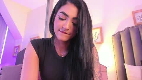 Snapshot of scarleth6 chatting on January 11, 2025, 2:47 pm online show from January 11, 2025, 2:47 pm