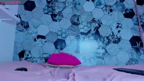 SCARLETH online show from February 8, 2025, 10:40 pm