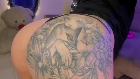 Snapshot of scarleth_jhons_ chatting on December 12, 2024, 12:05 am Scarleth... but not Scarleth Johansson. online show from December 12, 2024, 12:05 am