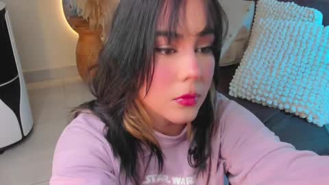 Snapshot of scarleth_jhons_ chatting on March 6, 2025, 12:21 am Scarleth... but not Scarleth Johansson. online show from March 6, 2025, 12:21 am