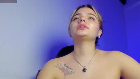 Snapshot of scarleth_owens1 chatting on December 27, 2024, 7:29 am online show from December 27, 2024, 7:29 am