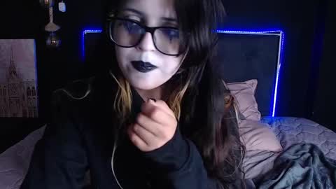 Snapshot of scarleth_shadow chatting on March 3, 2025, 5:42 am SCARLETH online show from March 3, 2025, 5:42 am