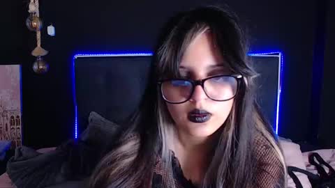 Snapshot of scarleth_shadow chatting on March 9, 2025, 7:45 am SCARLETH online show from March 9, 2025, 7:45 am