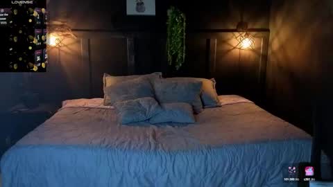 Snapshot of scarleth_shadow chatting on September 23, 2025, 1:30 am SCARLETH online show from September 23, 2025, 1:30 am