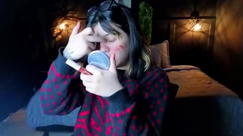 Snapshot of scarleth_shadow chatting on September 29, 2025, 1:22 am SCARLETH online show from September 29, 2025, 1:22 am