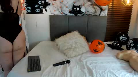 scarleth online show from October 21, 2025, 4:08 pm