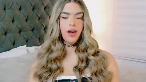 Snapshot of scarleth_sweety chatting on March 4, 2026, 12:05 am scarleth_sweety online show from March 4, 2026, 12:05 am