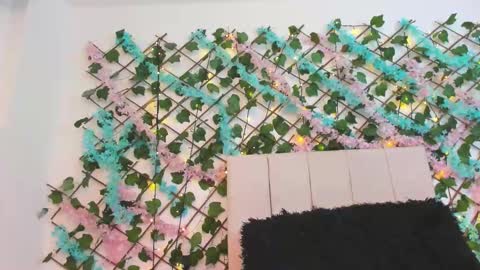 scarlet  online show from February 1, 2026, 10:58 am