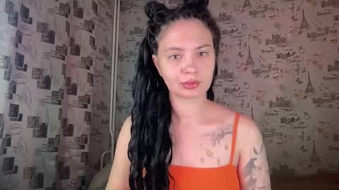 scarletpetal online show from October 1, 2025, 9:26 am