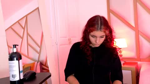 Snapshot of scarletpunk_ chatting on February 24, 2025, 5:42 pm Scarlet online show from February 24, 2025, 5:42 pm