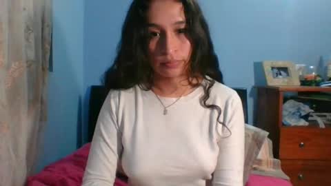 Snapshot of scarletscott_ chatting on February 15, 2025, 1:53 am Nataly online show from February 15, 2025, 1:53 am