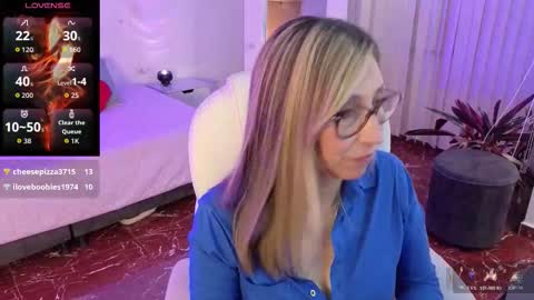 Scarlett online show from November 30, 2025, 11:58 am