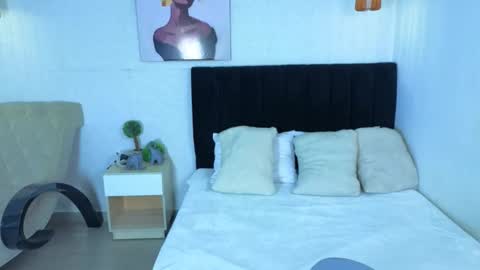 Scarlett online show from October 1, 2025, 1:17 pm